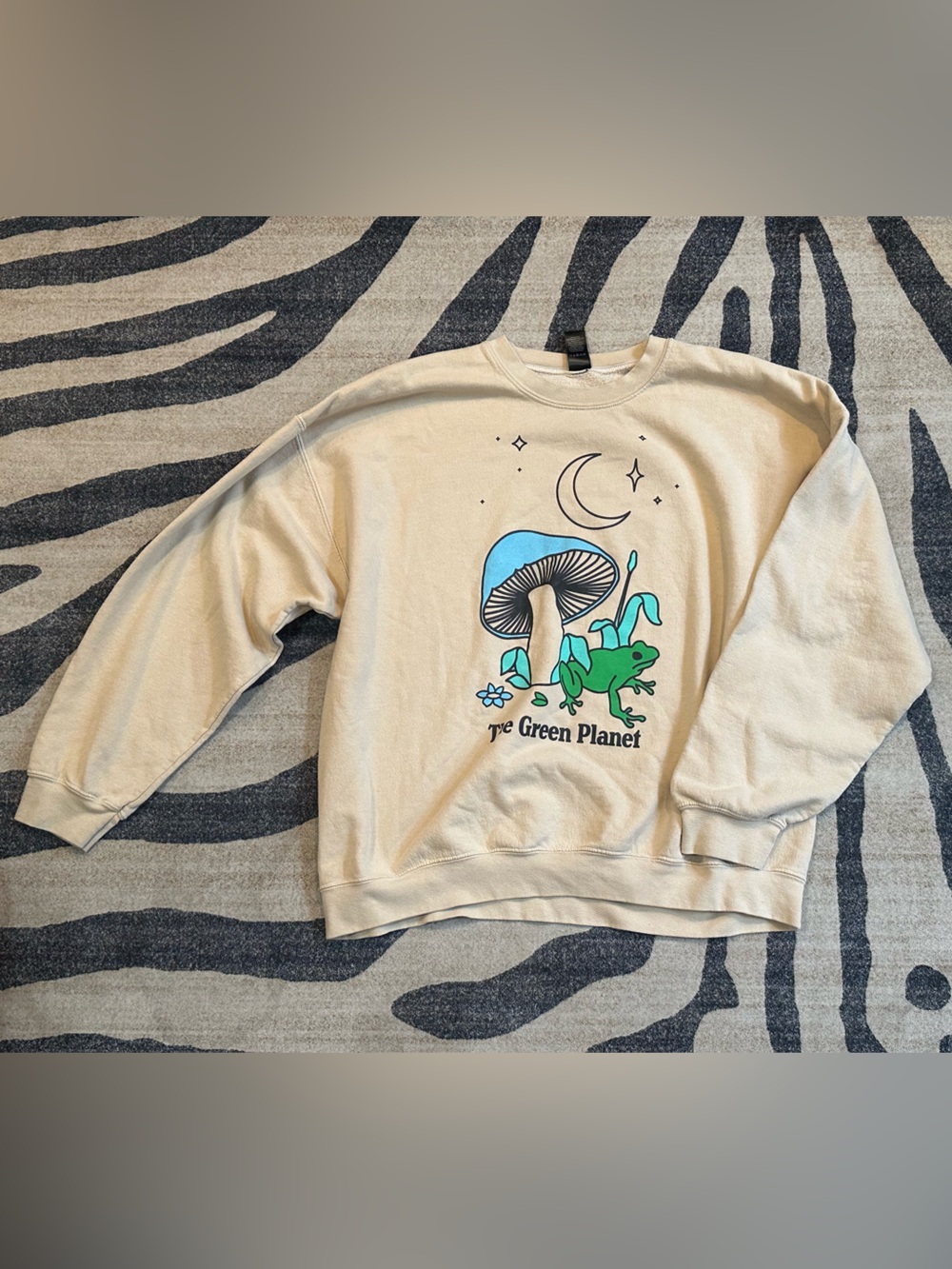 Pacsun Green Planet Crew Neck Sweatshirt